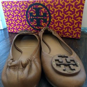 Tori Burch brown leather flats